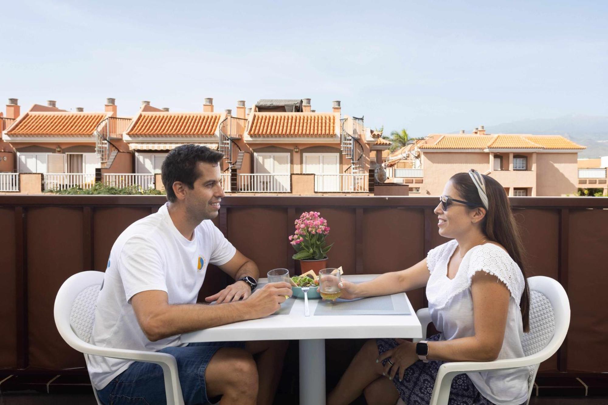 Agradable Piso Con Piscina & Playa Terraza Y Wifi