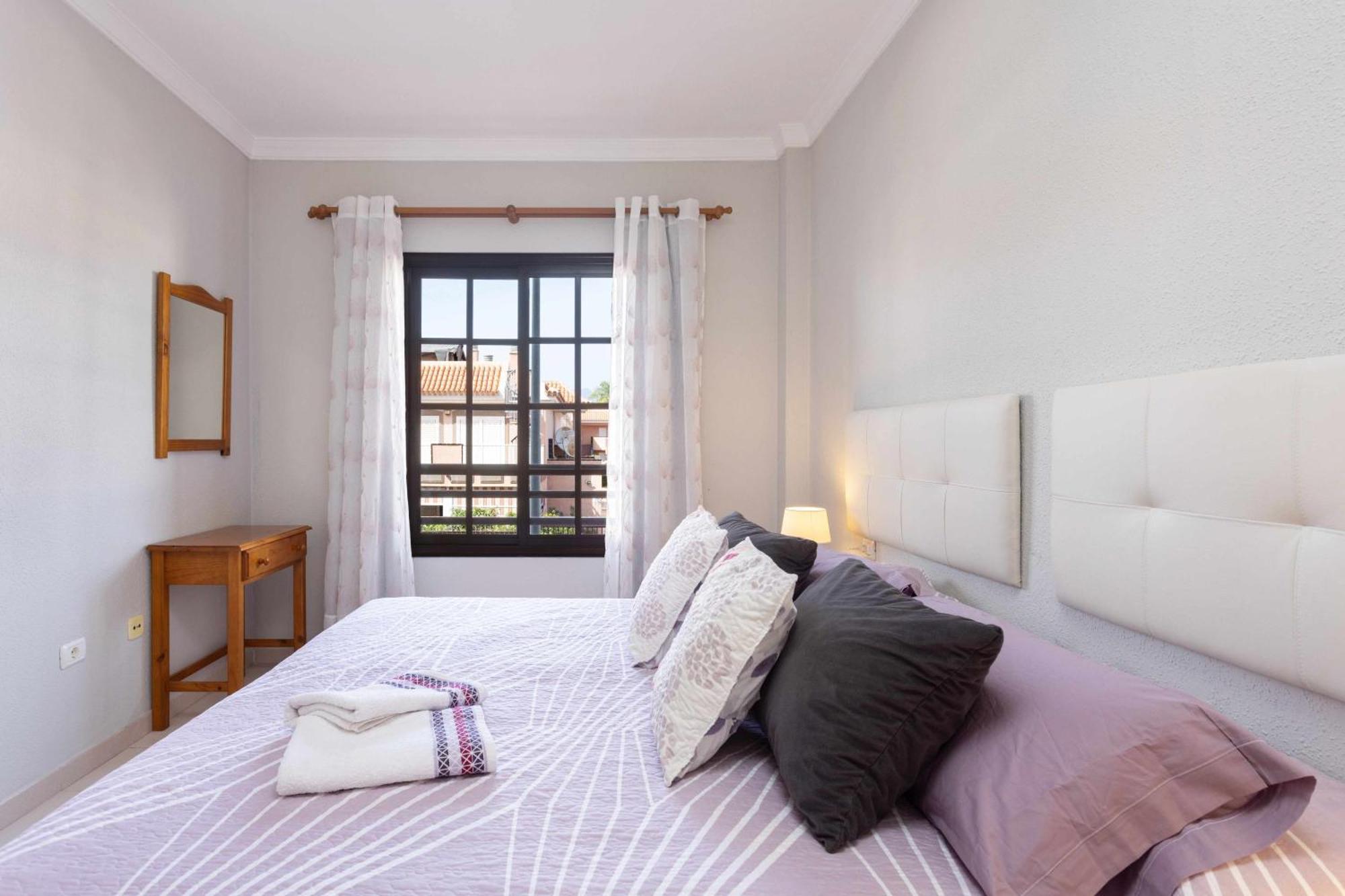 Agradable Piso Con Piscina & Playa Terraza Y Wifi