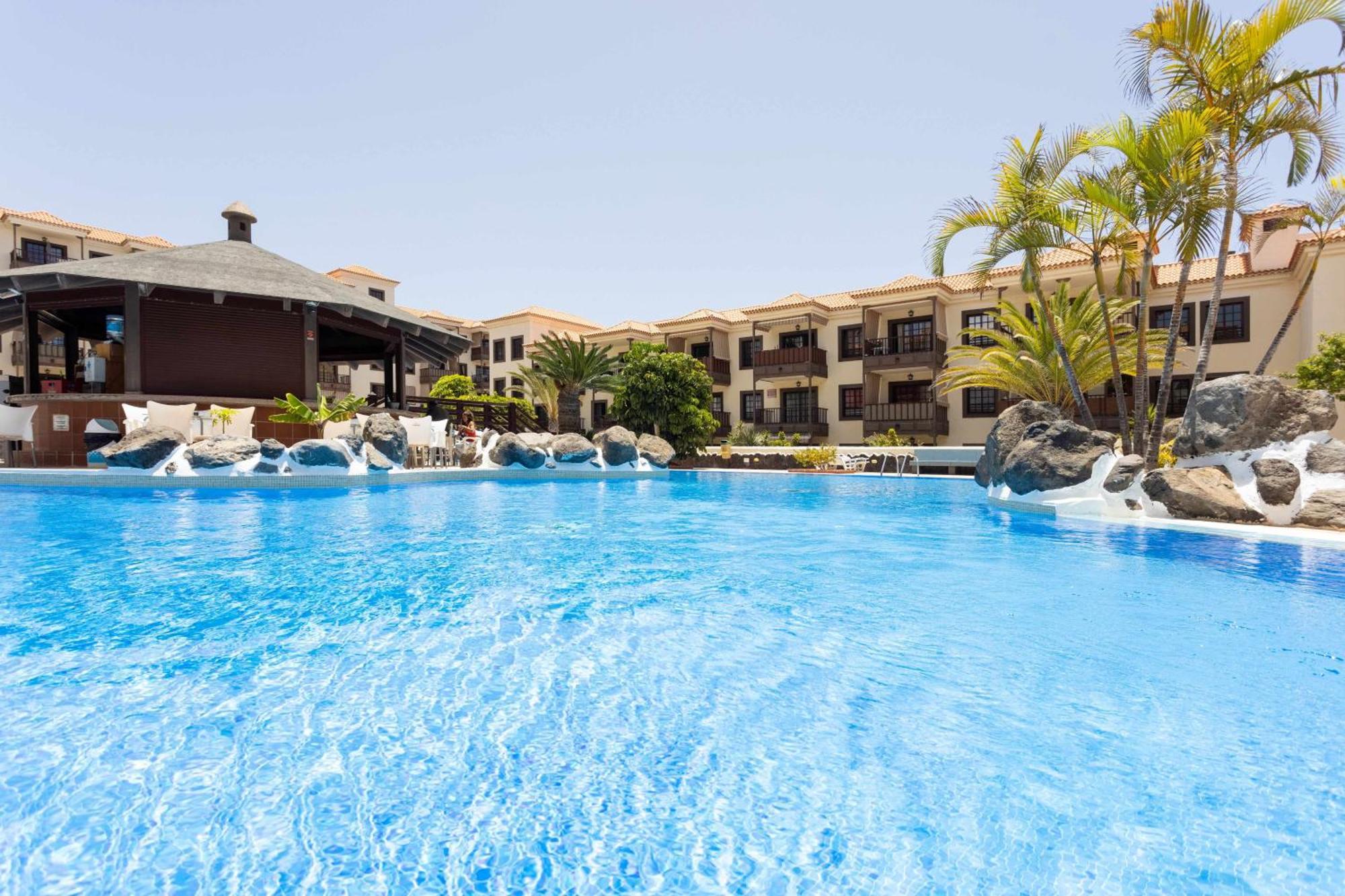 Agradable Piso Con Piscina & Playa Terraza Y Wifi Apartment