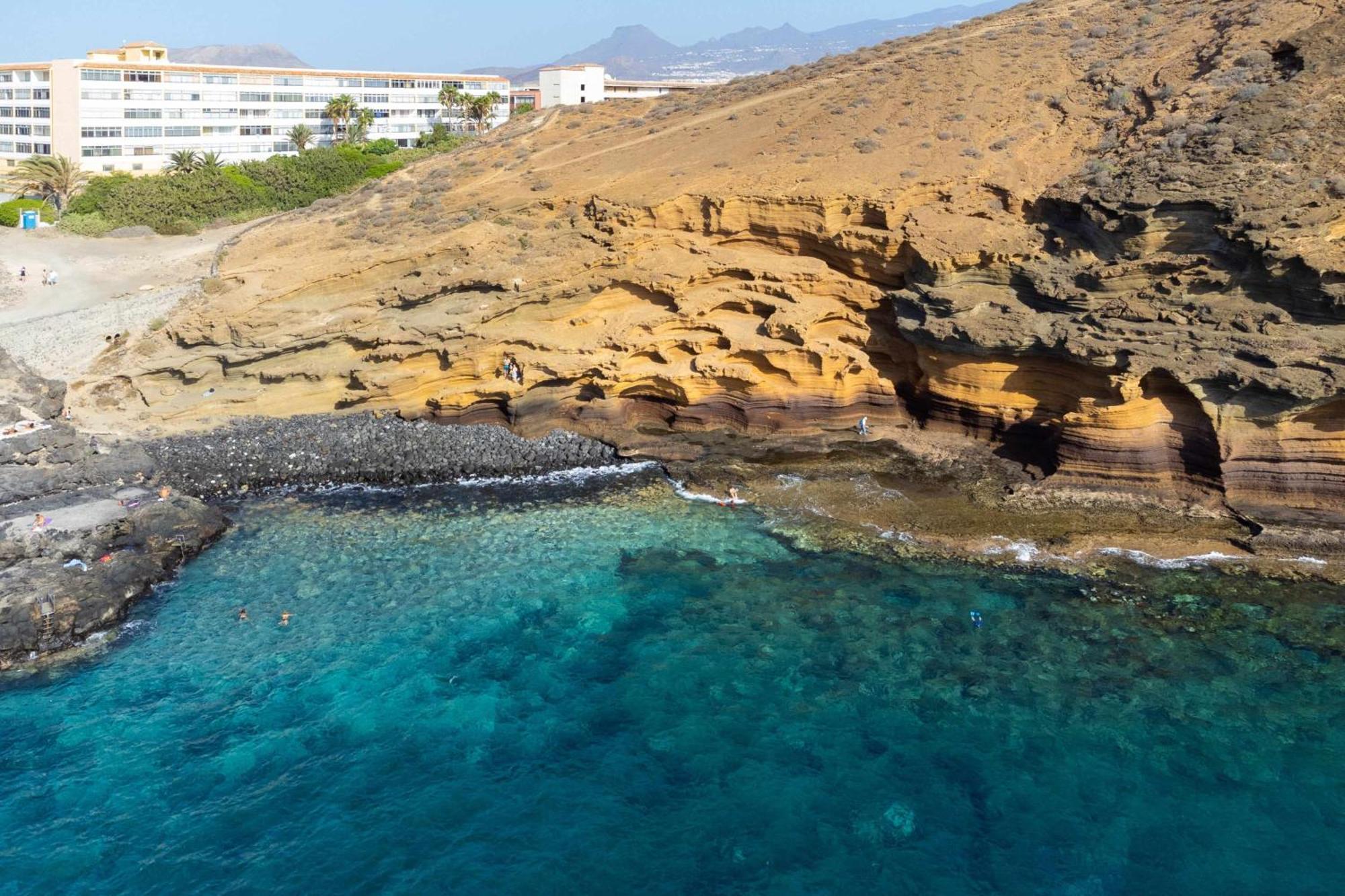 Agradable Piso Con Piscina & Playa Terraza Y Wifi